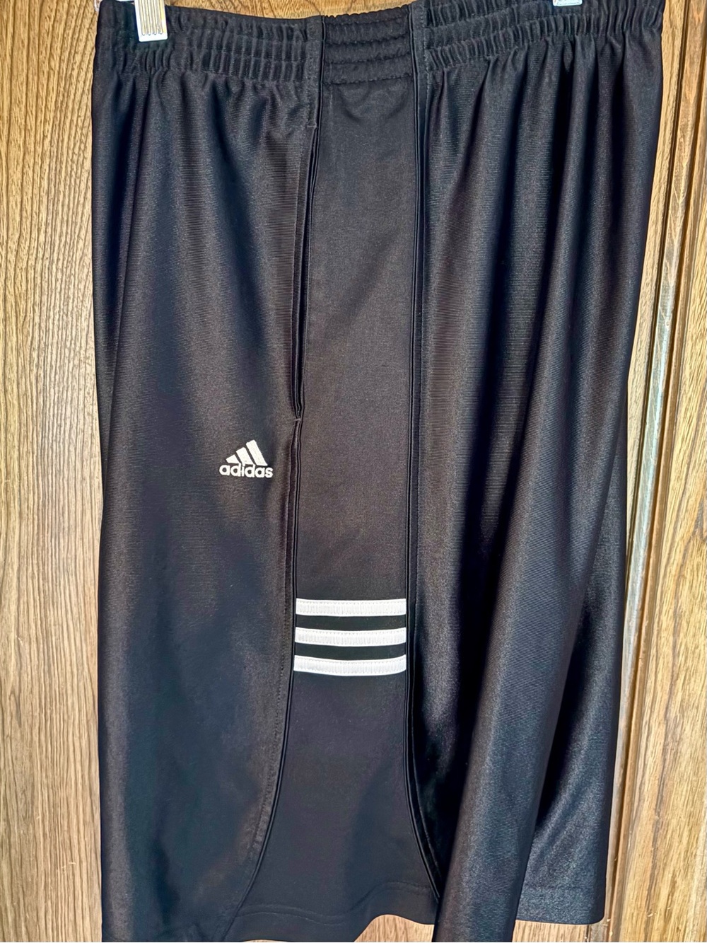 Adidas men's basic dazzle shorts XL. Comes from a pet and smoke free home.